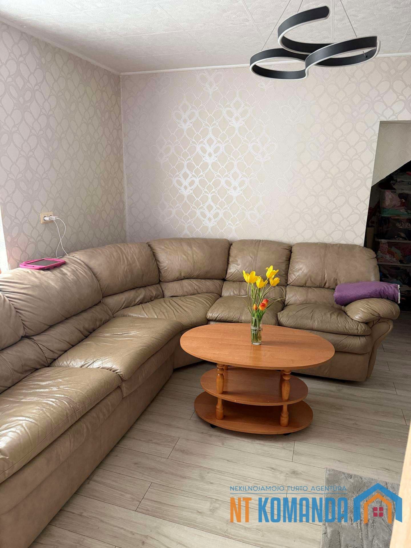 Parduodami butai — Parduodamas 52 kv.m butas per du aukštus Klaipėdoje, Tilžės g.